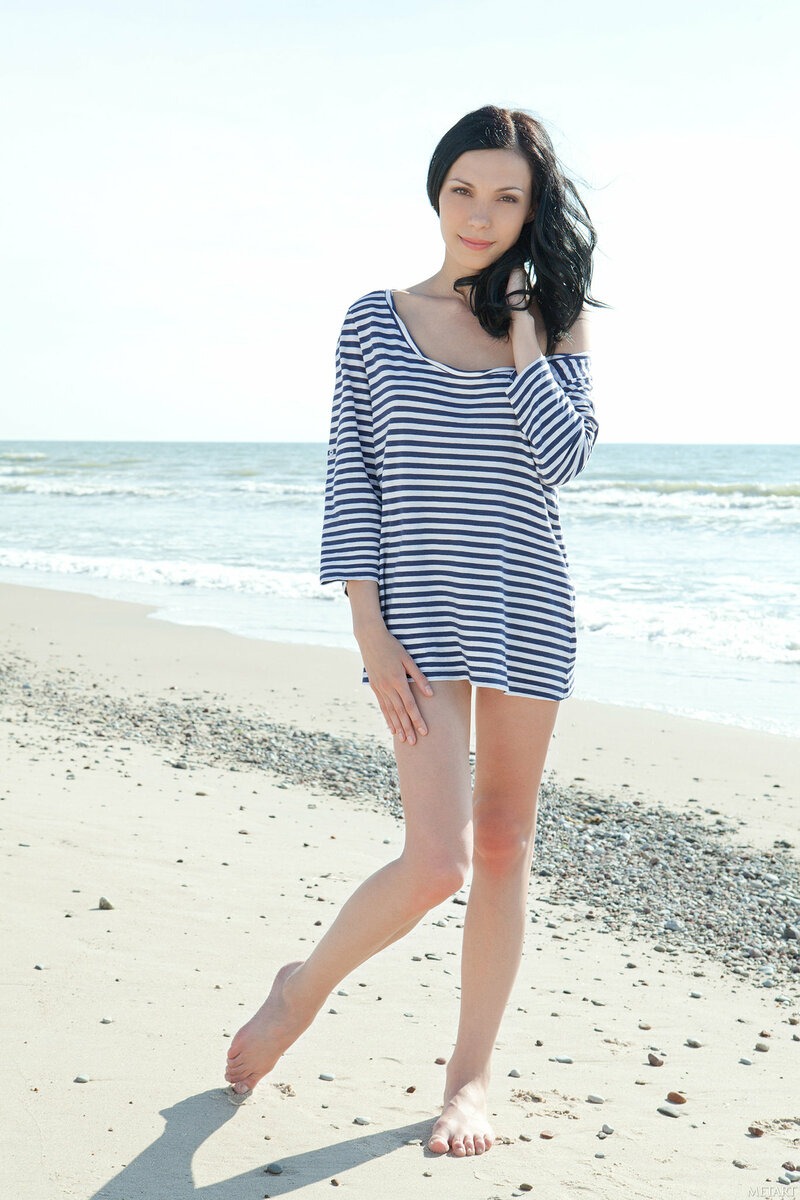 Людмила, 23 года, 1 размер груди